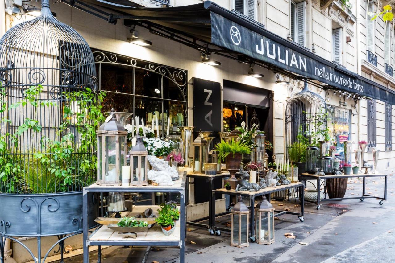 Veeve - Views To The Eighth Apartment Paris Bagian luar foto